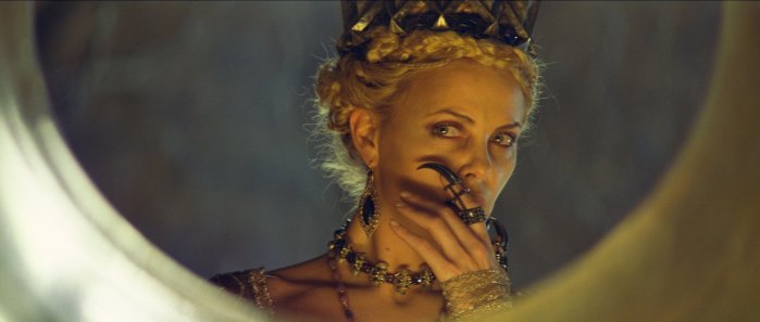 detail Snow White and the Huntsman