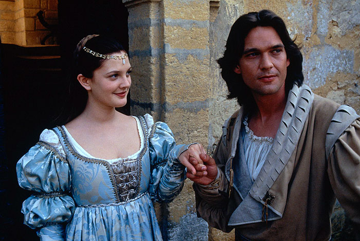 detail Ever After: A Cinderella Story - Blu-ray